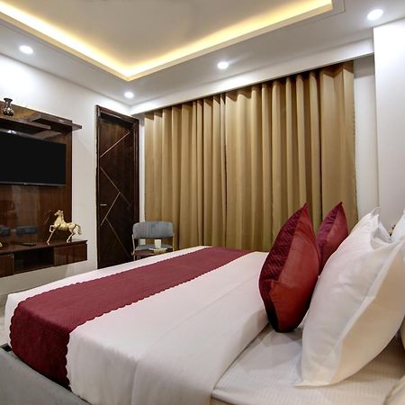 Limewood Stay - Millennium Huda City Center グルガウン エクステリア 写真