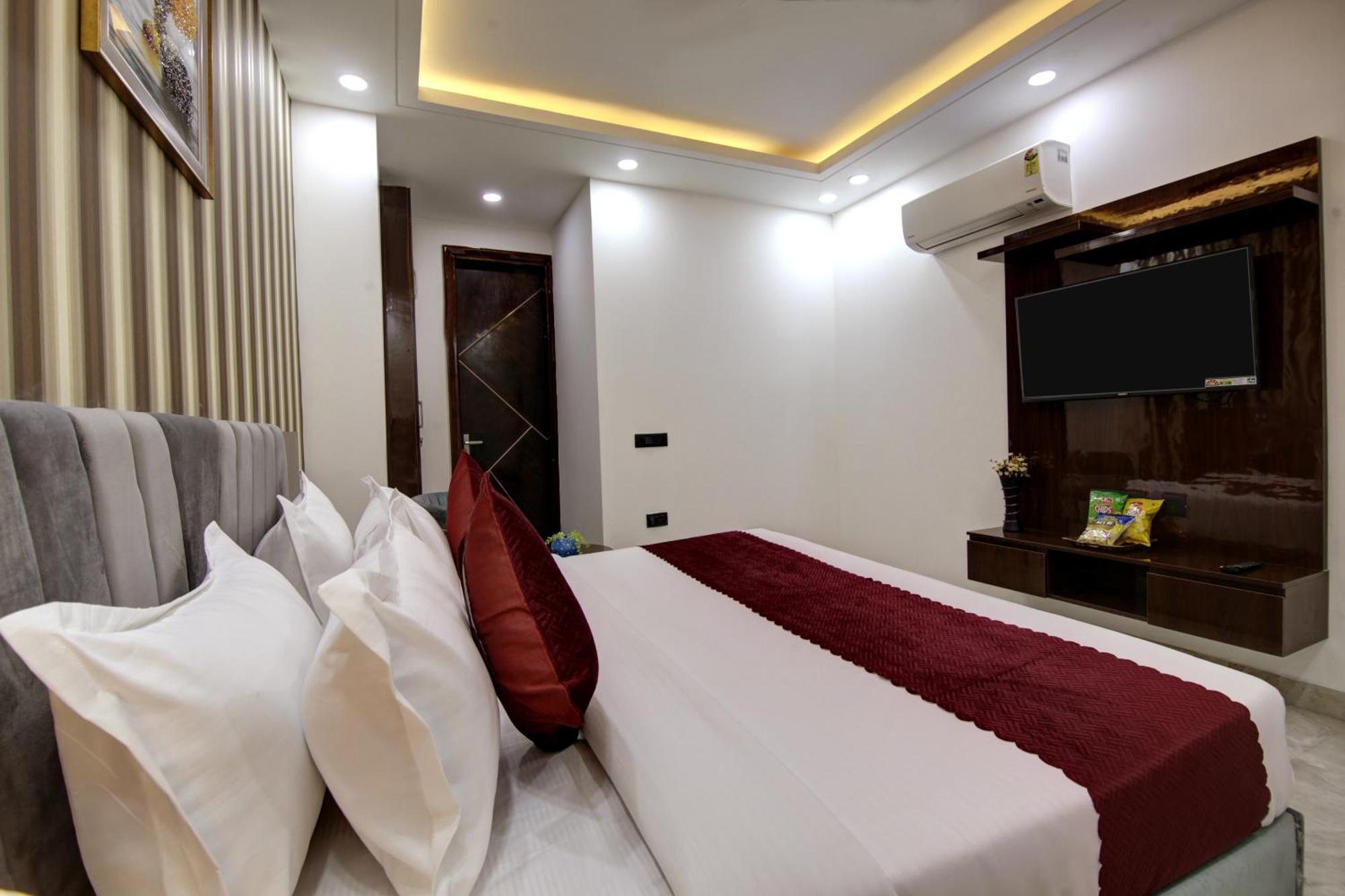 Limewood Stay - Millennium Huda City Center グルガウン エクステリア 写真
