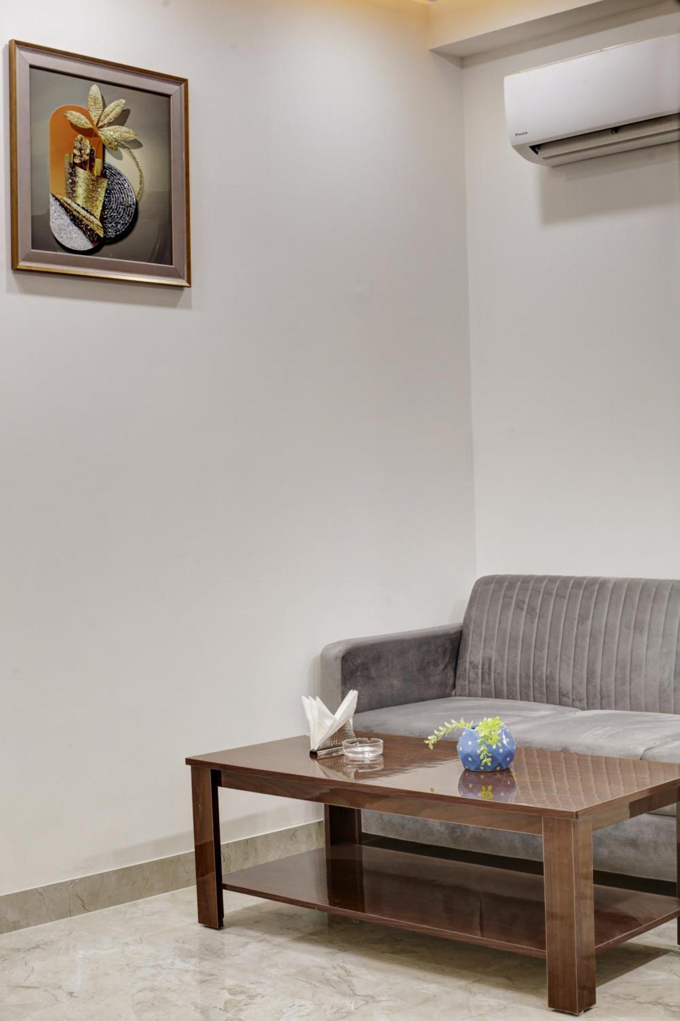Limewood Stay - Millennium Huda City Center グルガウン エクステリア 写真