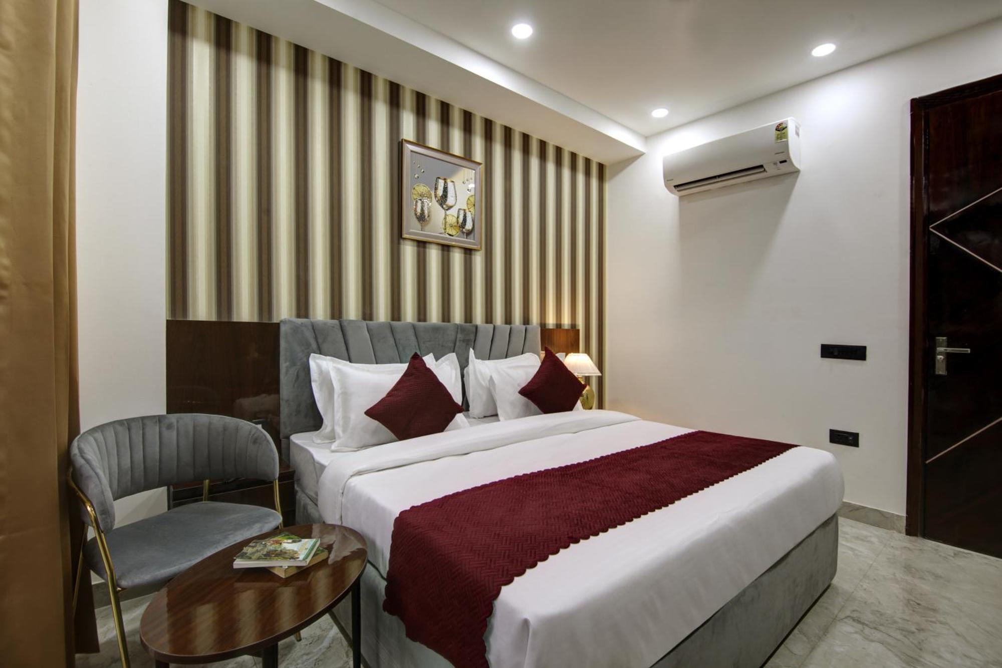 Limewood Stay - Millennium Huda City Center グルガウン エクステリア 写真