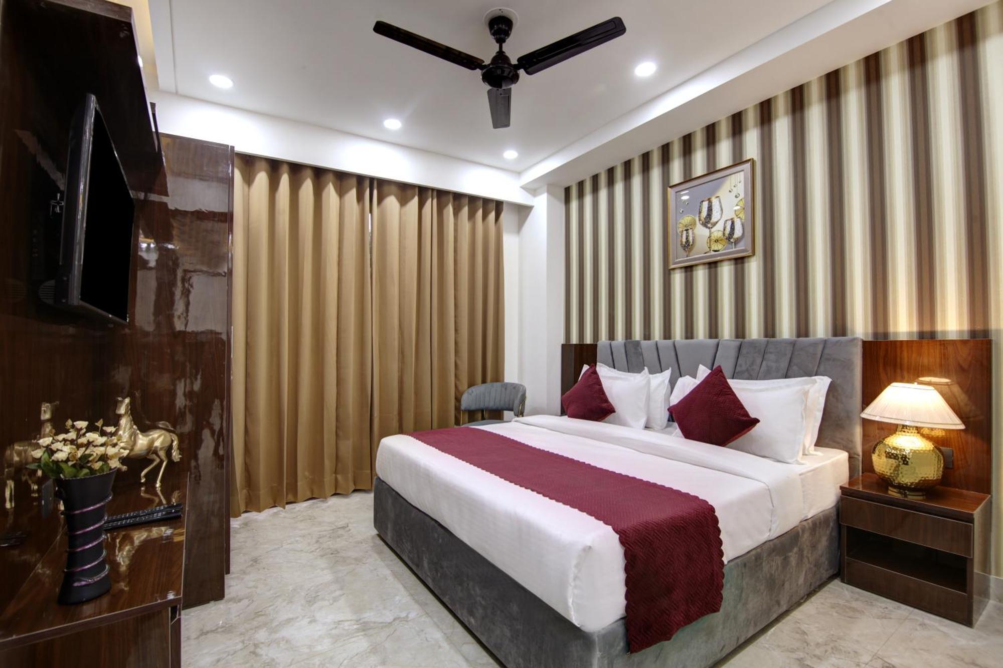 Limewood Stay - Millennium Huda City Center グルガウン エクステリア 写真